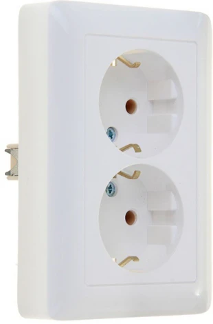 Розетка встраиваемая двойная с заземлением (белый) Systeme Electric HIT RS16-236-B