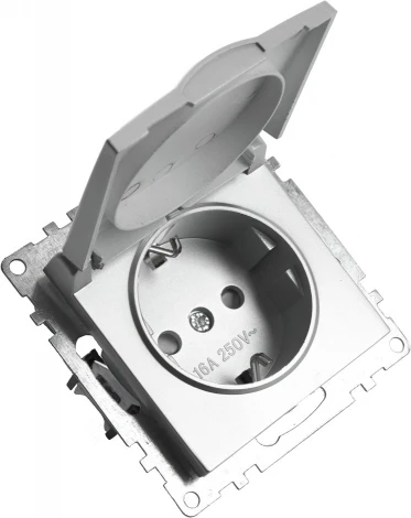 Розетка с заземлением защитной крышкой и шторками (серебро) Stekker Катрин 39580