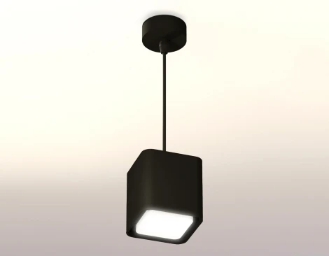 Подвесной светильник Ambrella Techno Spot XP7841001 (220V, куб)