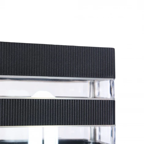 Настенный светильник уличный Maytoni Unter den Linden O578WL-01B (220V, IP54)