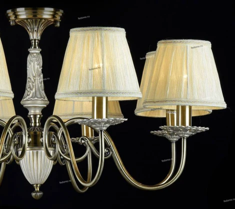 Подвесная люстра Maytoni Battista RC011-PL-08-R