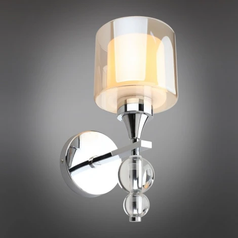 Бра Omnilux Aprica OML-70801-01 (220V, шарики)