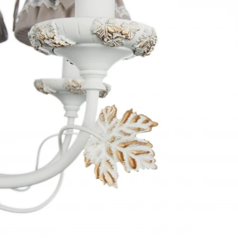 Подвесная люстра Maytoni Putto ARM393-08-W