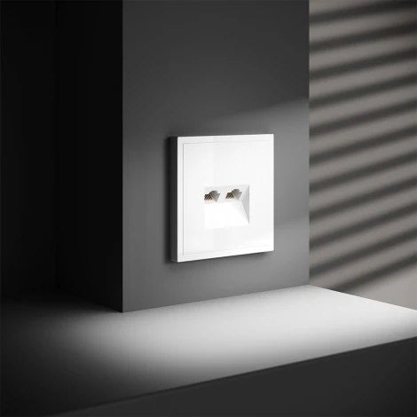 Розетка двойная Ethernet RJ-45 (белый глянцевый) Voltum S70 VLS060201