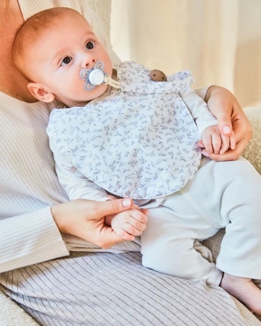 Кресло-качалка La Forma (ex Julia Grup) Vania (Белый/ Металл,Пена,Фанера,Дерево,Сталь,Ясень)