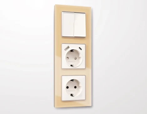 Рамка Ambrella Volt ALFA Platos (Шампань Стекло органическое) 3-ая AF330603