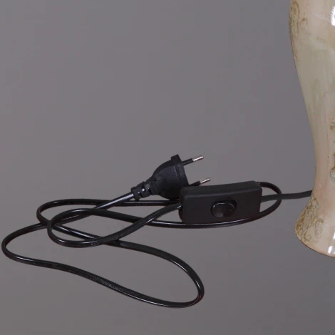 Интерьерная настольная лампа Reluce 17622-0.7-01DY (220V)