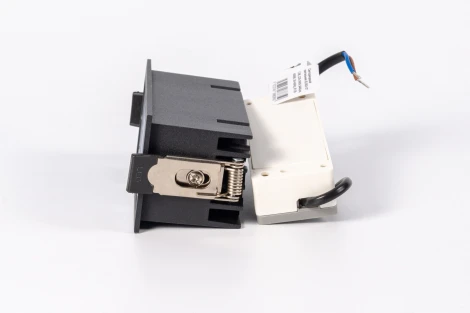 Точечный встраиваемый светодиодный светильник XL003-3T Fiberli Xl003 12130302 (220V)