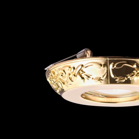 Встраиваемый точечный светильник Maytoni Metal Classic DL300-2-01-G