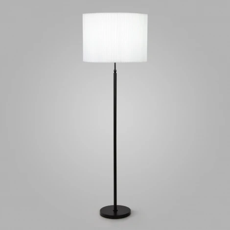 Торшер с выключателем Eurosvet Notturno 01163/1 черный (220V)