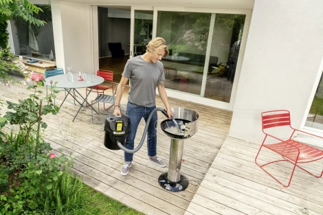 Пылесос сухой уборки для золы Karcher AD 2 Battery Set 1.348-301