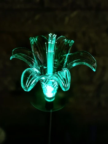 Грунтовый светильник на солнечной батарее RGB Uniel USL-S-104/MT810 Lily (LED, цветы, IP44)