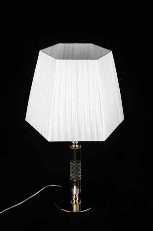 Интерьерная настольная лампа Aployt Silvian APL.719.04.01 (220V, выключатель)