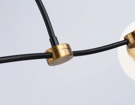 Потолочная люстра на штанге Ambrella Traditional TR2555 (220V, шарики)