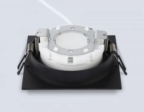 Встраиваемый точечный светильник Ambrella Techno Spot TN51825 (220V)