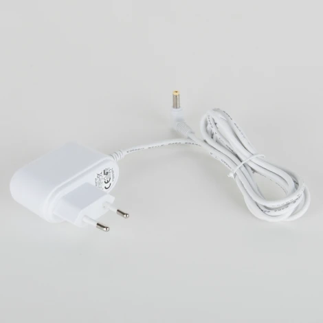 Интерьерная настольная лампа с беспроводным ЗУ Eurosvet Frame 80502/1 белый (LED, 220V, диммер, сенсорный выключатель)