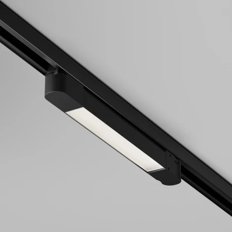 Трековый светильник трехфазный 10W 220V Maytoni Basis TR196-3-10W4K-B