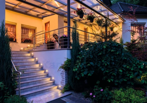 Подсветка ступеней лестницы встраиваемая светодиодная Kanlux GLASI 33693 (220V, IP44)