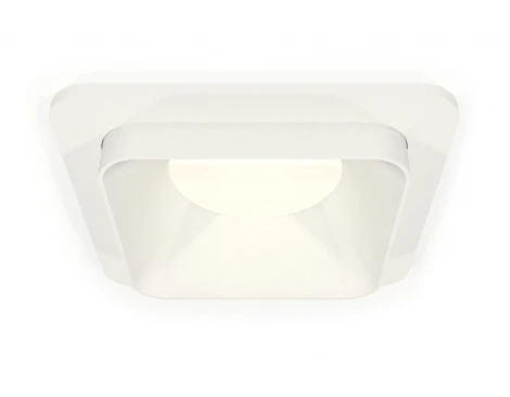 Встраиваемый точечный светильник Ambrella XC XC7901001 (220V)