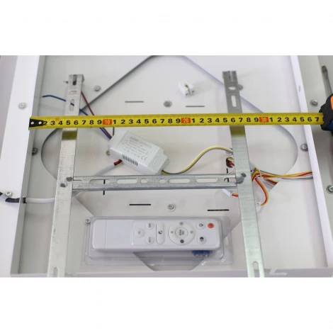 Потолочный светильник Omnilux White OML-06207-80