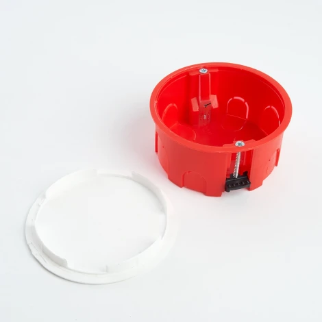 Коробка монтажная для полых стен с пластиковыми зажимами и крышкой Stekker 49006