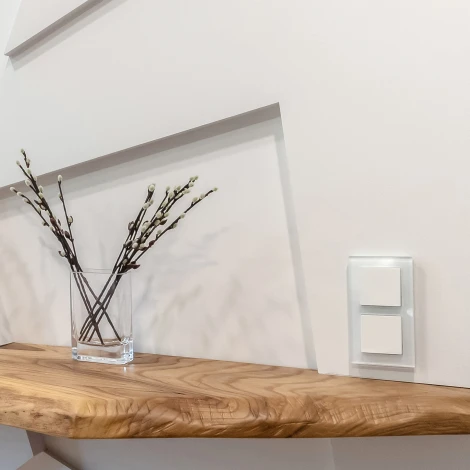 Выключатель одноклавишный проходной (белый) Werkel W1112001 (a051111)