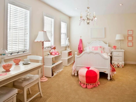 Подвесная люстра Lucia Tucci Angelo 147.3 Ivory (220V, на цепи, подсвечник, свеча, ленточки, ангелы)