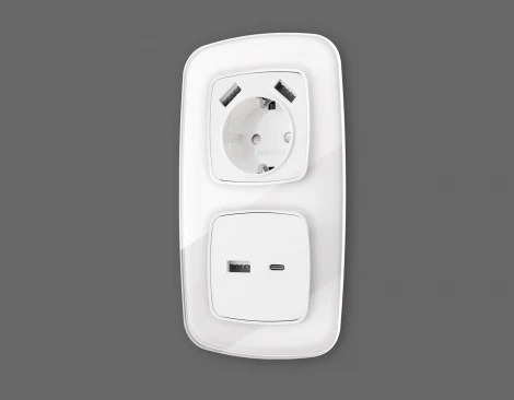 Лицевая панель Ambrella Volt OMEGA (Белый матовый) для электрической розетки с/з со шторками 2USB A+A QUANT OP1290