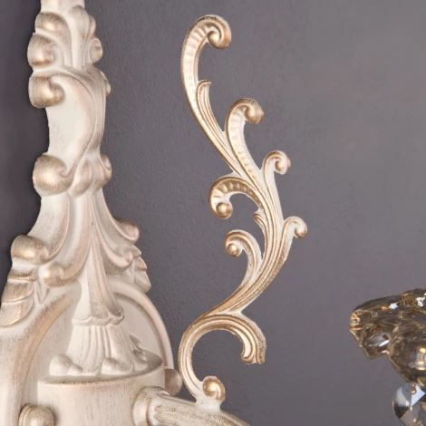 Бра Eurosvet 3281 3281/1 белый с золотом / тонированный хрусталь (220V, хрусталь Strotskis, подвески, подсвечник, свеча)