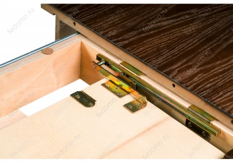 Стол Woodville Сайрус орех темный 483909