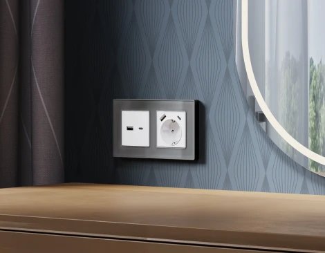 Лицевая панель Ambrella Volt ALFA (Белый матовый) для розетки 2USB A+C QUANT AP1310