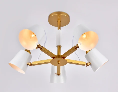 Потолочная люстра на штанге Ambrella TRADITIONAL TR3101 (220V)