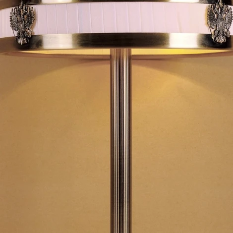 Интерьерная настольная лампа Favourite Kremlin 1275-3T