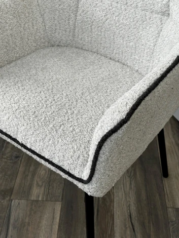 Стул AGIRA UF998-14 светло-серый, букле / UF998-16 темно-серый / черн. каркас / Товарный знак DISAUR