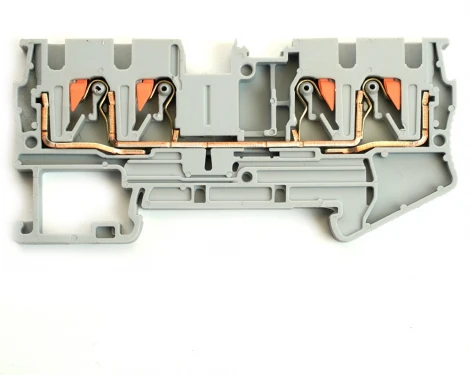 Зажим пружинный 4-х проводной проходной Stekker 49246