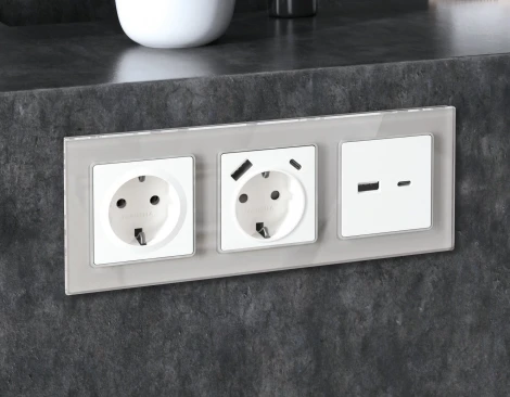 Рамка Ambrella Volt ALFA Platos (Серебро Стекло органическое) 5-ая AF330405