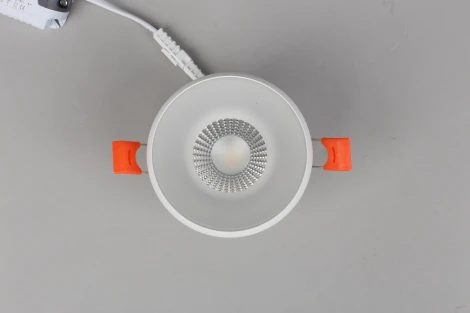 Встраиваемый точечный светильник Omnilux Genova OML-102809-06 (LED, 220V, круглые)