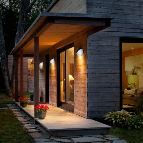 Настенный светильник уличный на солнечной батарее Uniel USL-F-151/PТ110 BRIGHT (LED, IP44)