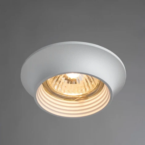 Встраиваемый точечный светильник Arte Lamp Cromo A1061PL-1WH