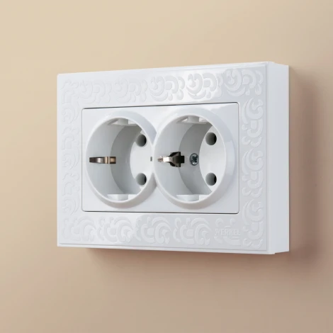 Розетка двойная с заземлением (белый) Werkel W1172001 (a051129)