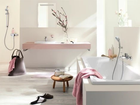 Смеситель Grohe Eurostyle Cosmopolitan 33591002 для ванны с душем