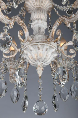 Подвесная люстра Omnilux Martina OML-79003-06 (220V, на цепи, подсвечник, свеча)