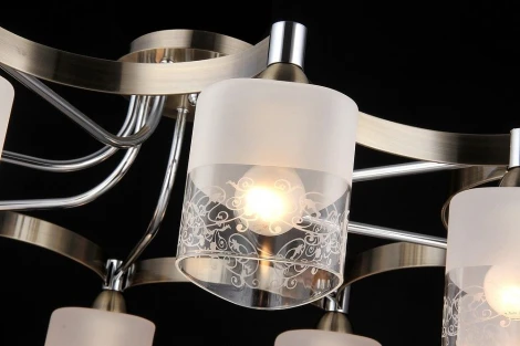 Потолочная люстра Maytoni Eurosize 3 RC003-CL-08-R