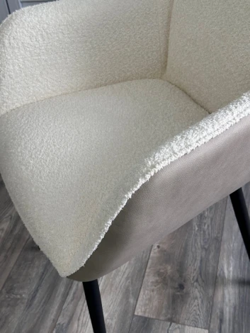 Стул VOLCANO Белый Wales-101, ткань / светло-бежевый Maison 09, экокожа/  черный каркас, DISAUR