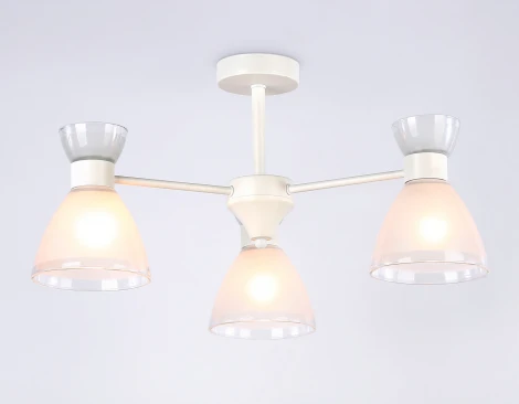 Потолочная люстра на штанге Ambrella Traditional TR3177 (220V)