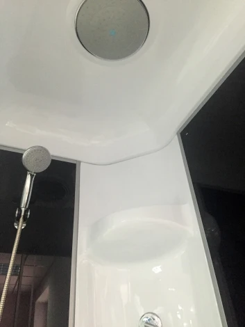 Душевая кабина Royal Bath RB 8120HP7-BT-R