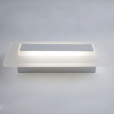 Настенный светильник Eurosvet Square 40132/1 LED белый 12W