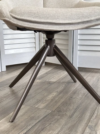 Стул OSKAR 360 град. поворот. KN01-05 Бежевый/ BZ1046-11 Бежевый/ Шоколадное золото каркас, ®DISAUR