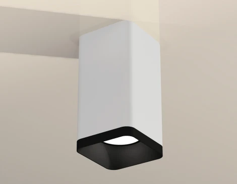 Накладной точечный светильник Ambrella Techno XS7820002 (220V, куб)