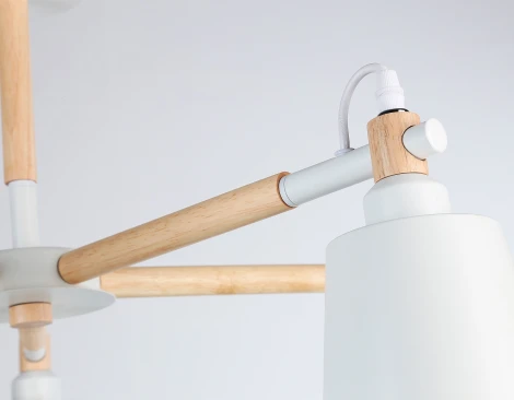 Потолочная люстра на штанге Ambrella Traditional TR82208